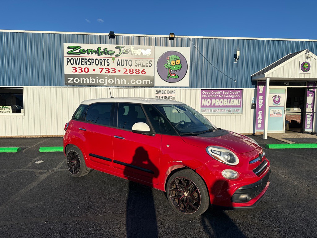 2018 FIAT 500L Image 1