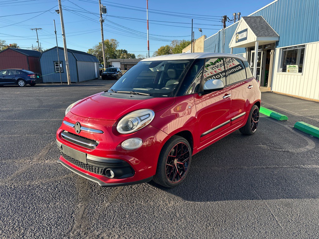 2018 FIAT 500L Image 3