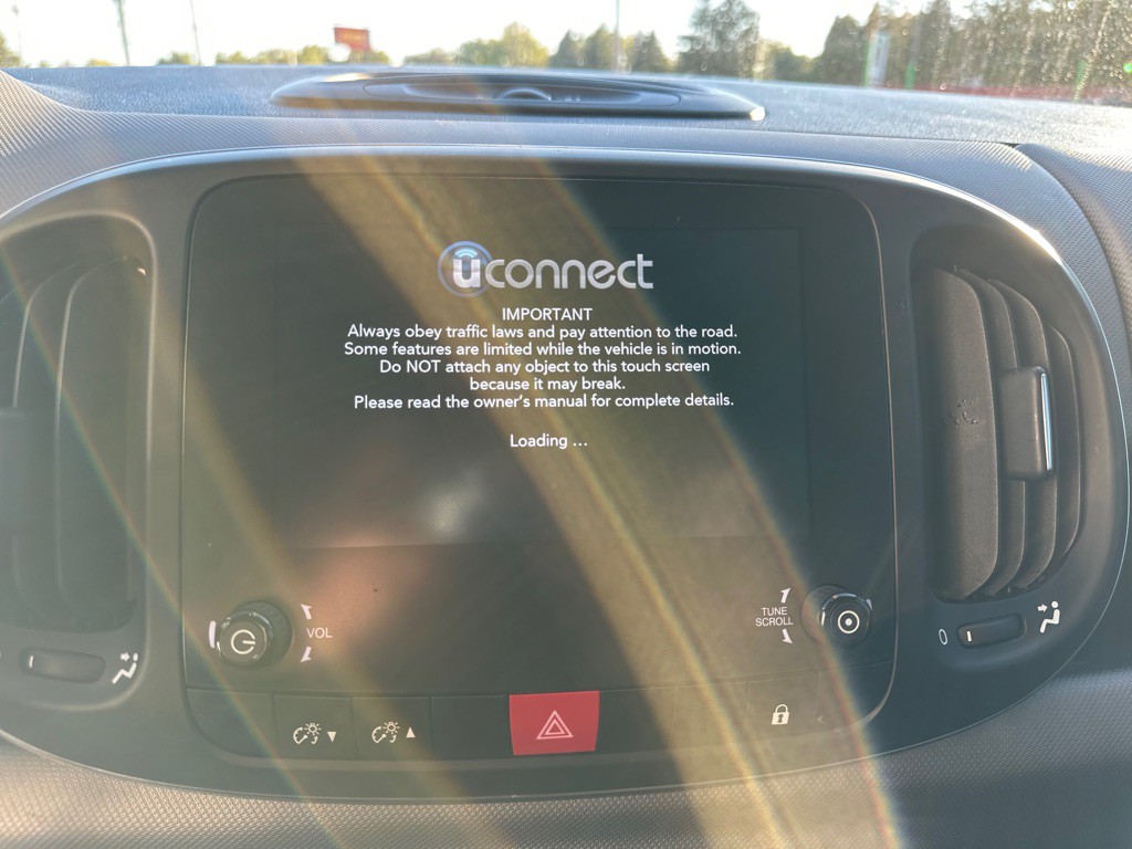 2018 FIAT 500L Image 14