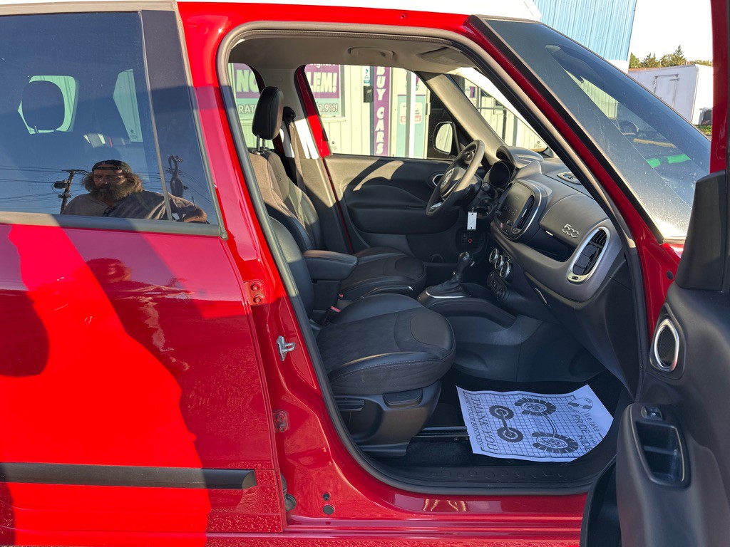2018 FIAT 500L Image 20