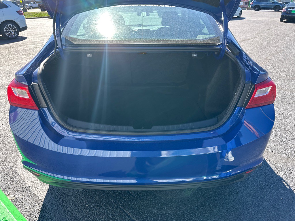 2023 Chevrolet Malibu Image 16