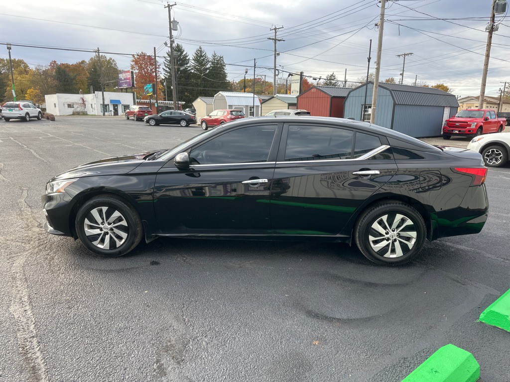 2020 Nissan Altima Image 4