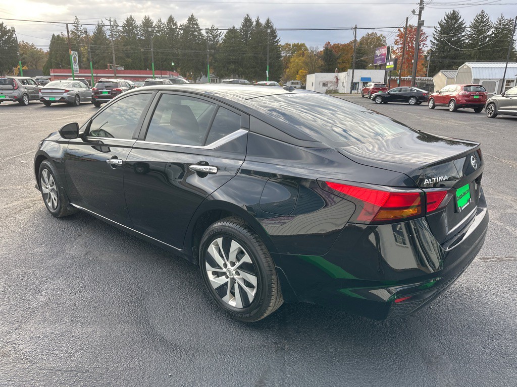 2020 Nissan Altima Image 5