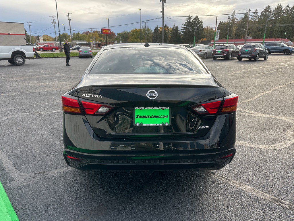 2020 Nissan Altima Image 6