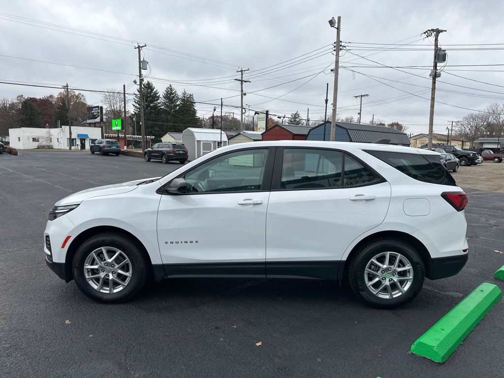 2023 Chevrolet Equinox Image 4