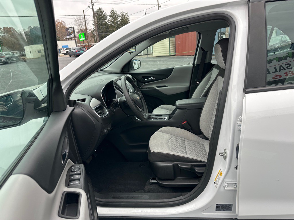 2023 Chevrolet Equinox Image 9