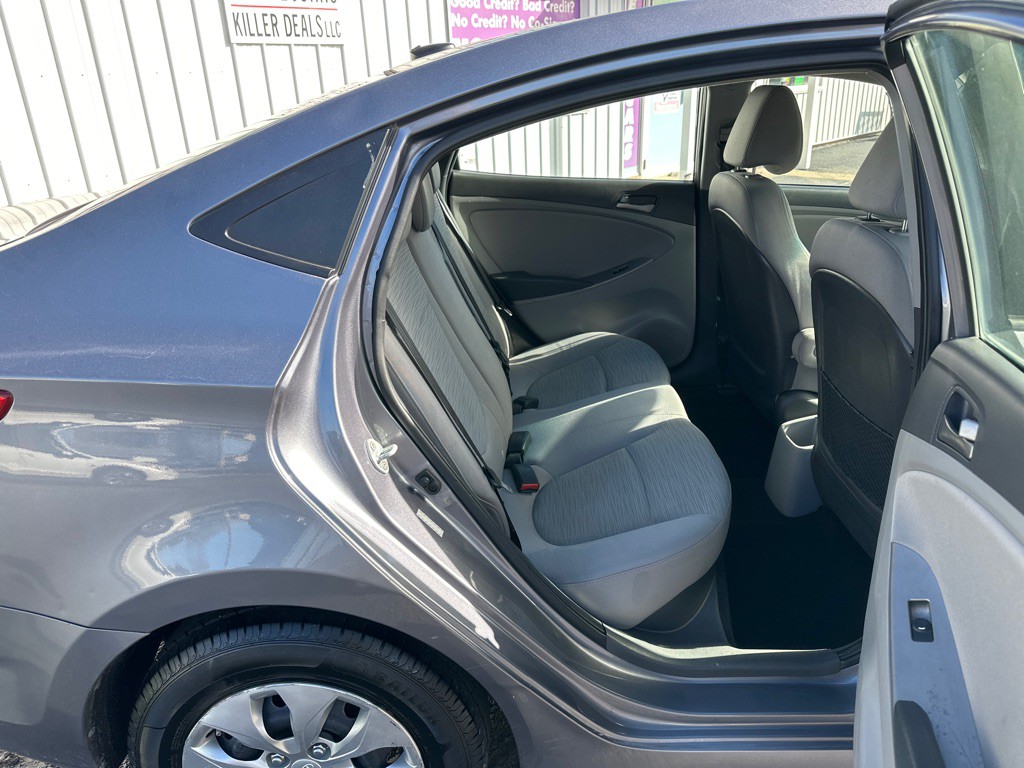 2017 Hyundai Accent Image 13