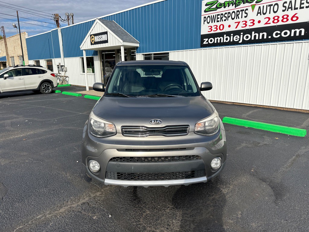 2017 Kia Soul Image 2