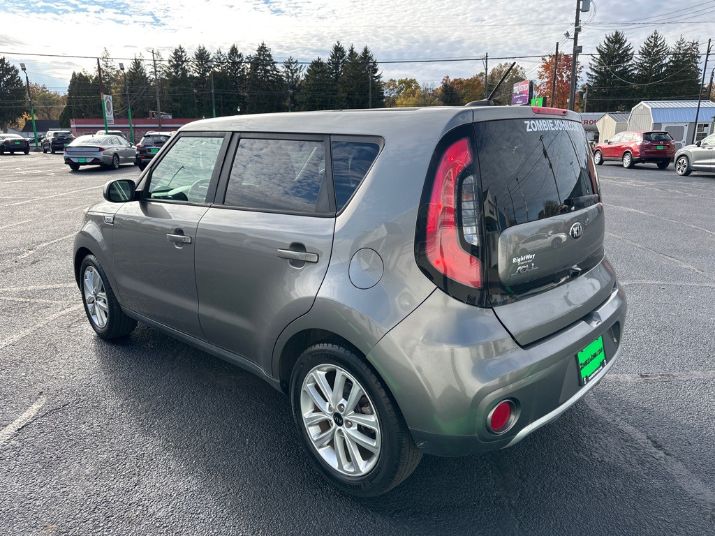 2017 Kia Soul Image 5