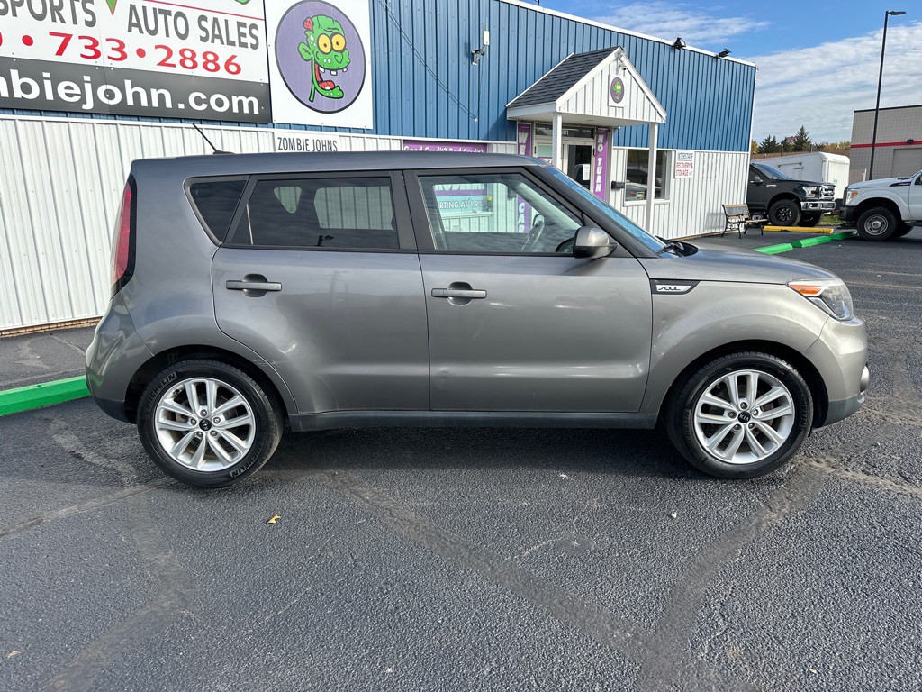 2017 Kia Soul Image 8