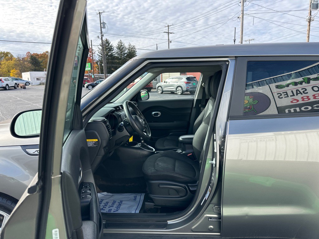 2017 Kia Soul Image 9