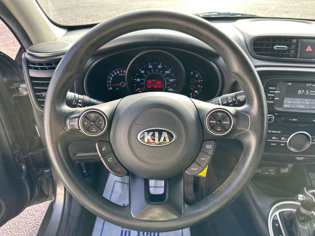 2017 Kia Soul Image 10