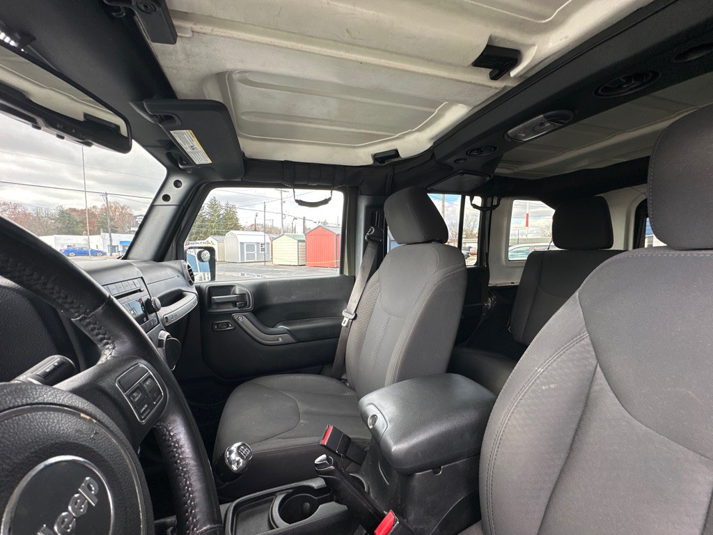 2016 Jeep Wrangler Unlimited Image 14