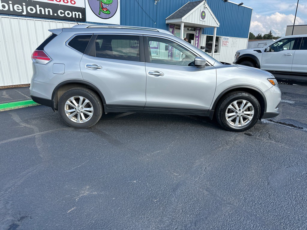 2015 Nissan Rogue Image 8