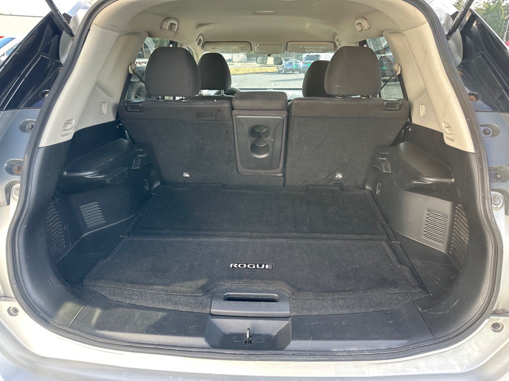 2015 Nissan Rogue Image 18