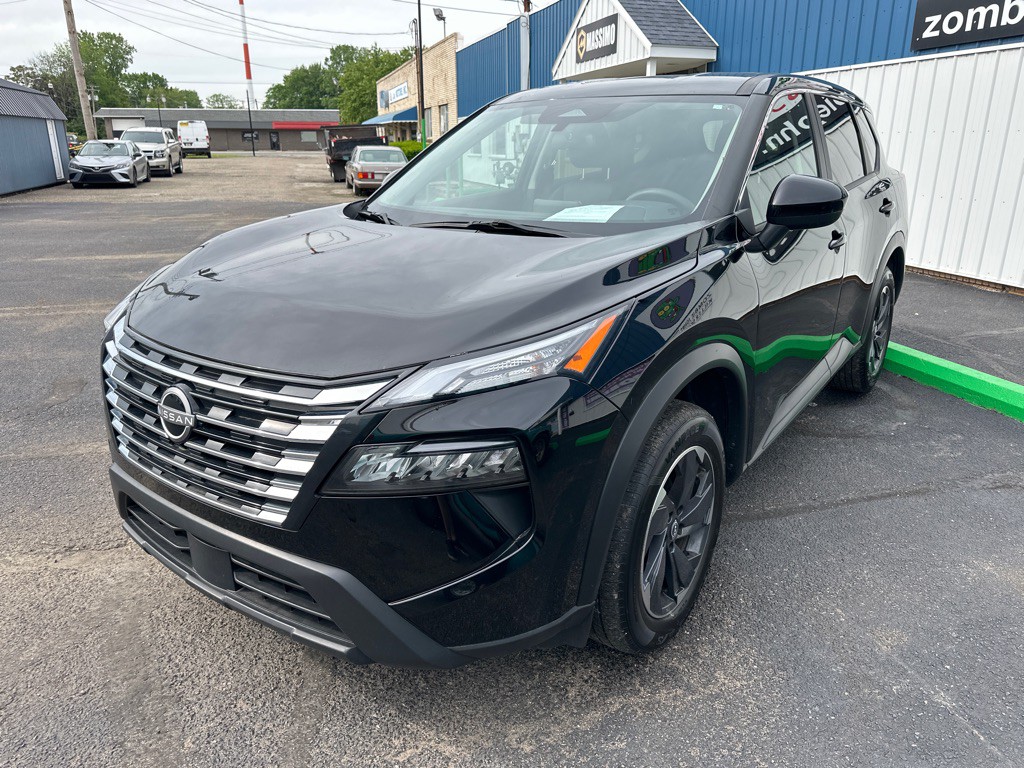 2024 Nissan Rogue Image 2