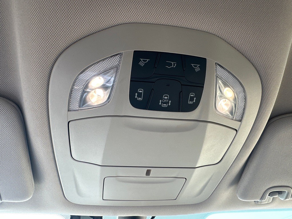2023 Chrysler Pacifica Image 15