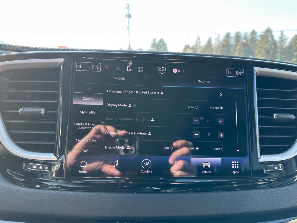 2023 Chrysler Pacifica Image 19