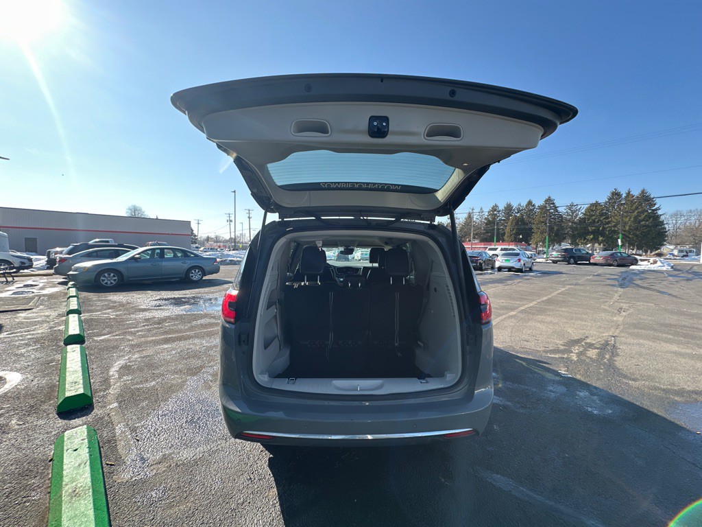 2023 Chrysler Pacifica Image 26