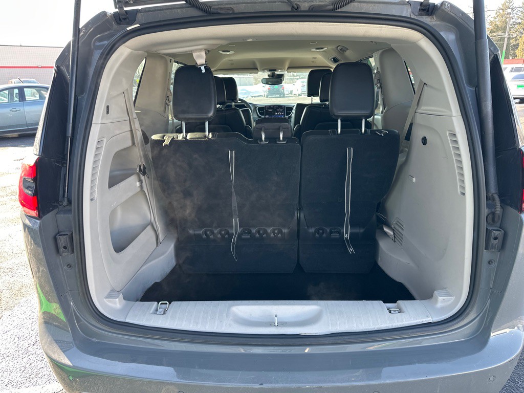 2023 Chrysler Pacifica Image 27