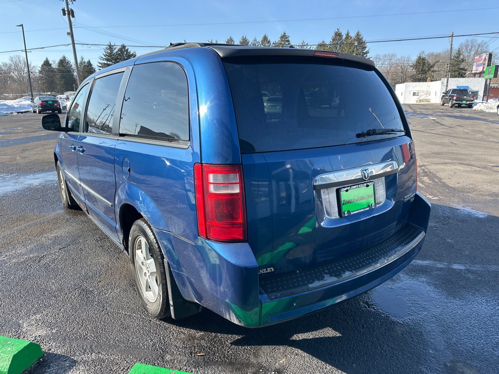 2010 Dodge Grand Caravan Image 5