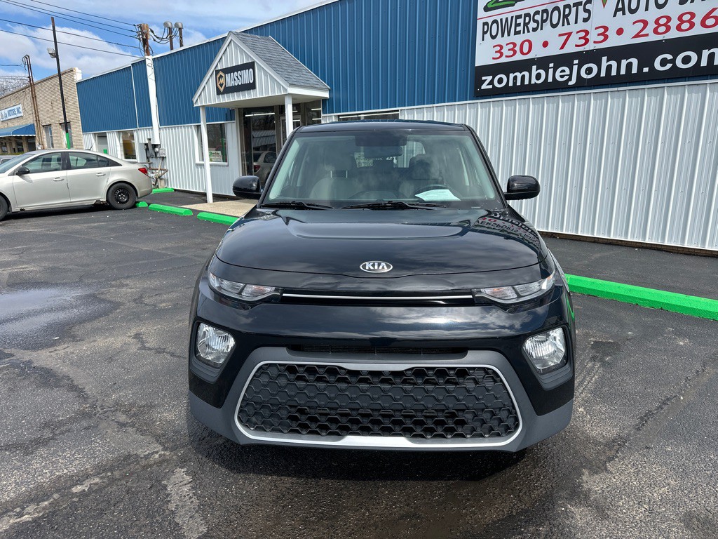 2021 Kia Soul Image 2