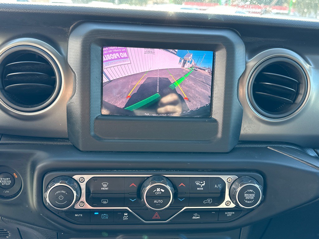 2023 Jeep Wrangler Image 19