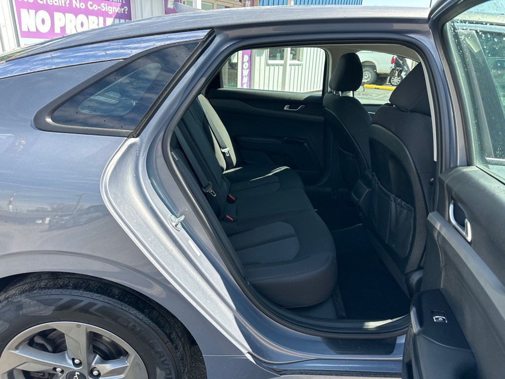 2023 Kia K5 Image 18
