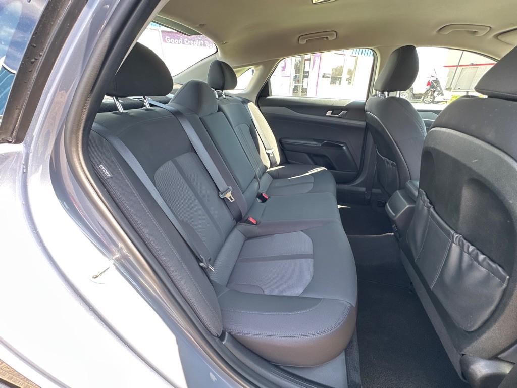 2023 Kia K5 Image 19