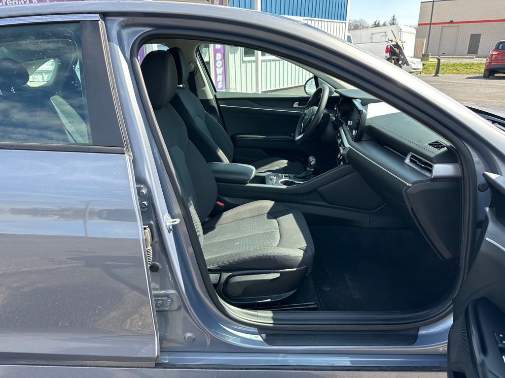 2023 Kia K5 Image 20