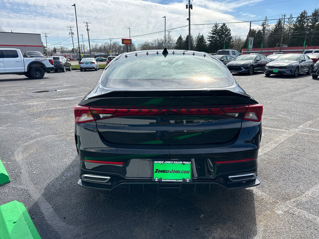 2023 Kia K5 Image 6
