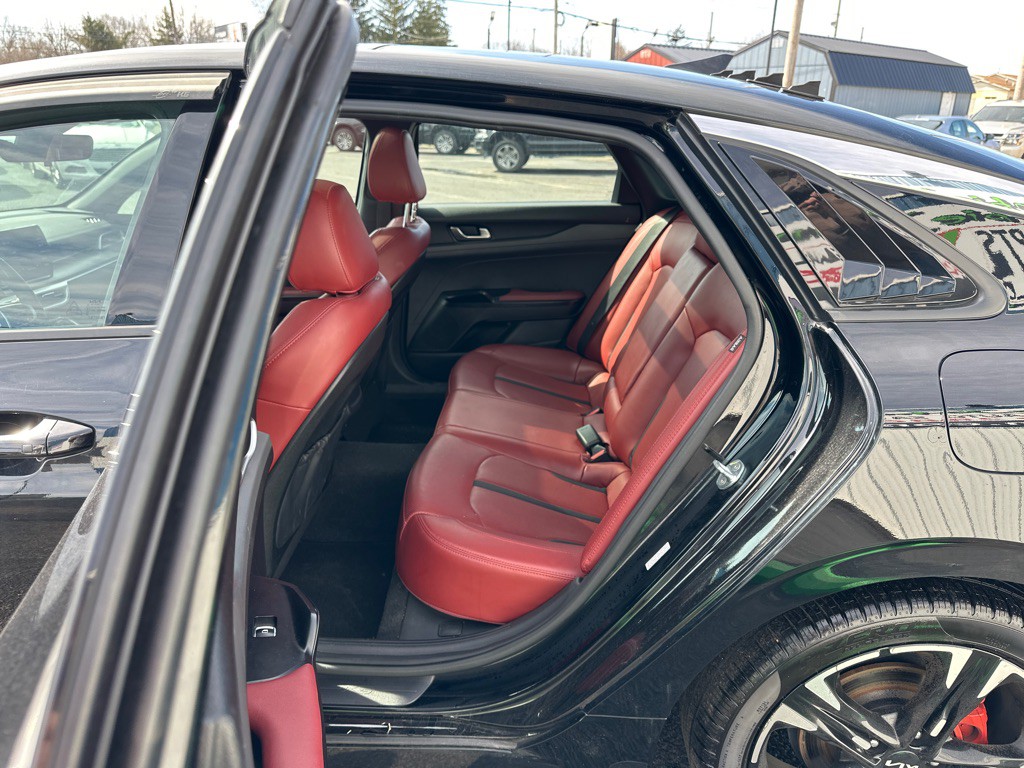 2023 Kia K5 Image 18