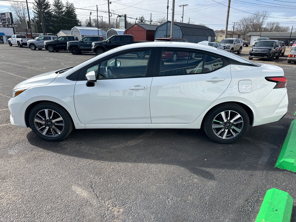 2025 Nissan Versa Image 4