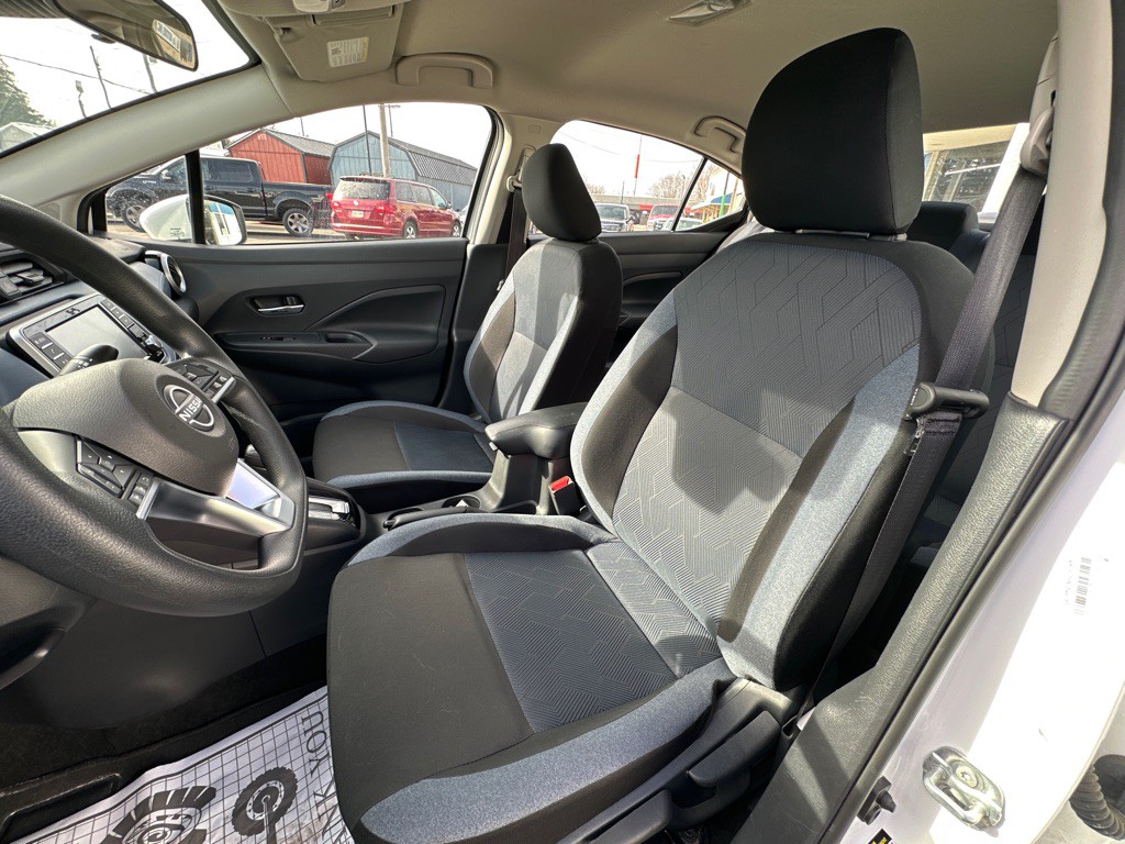 2025 Nissan Versa Image 10