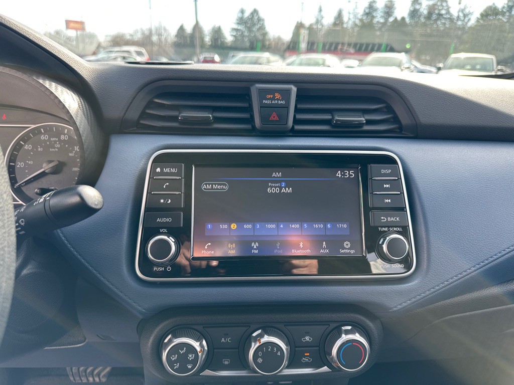 2025 Nissan Versa Image 13