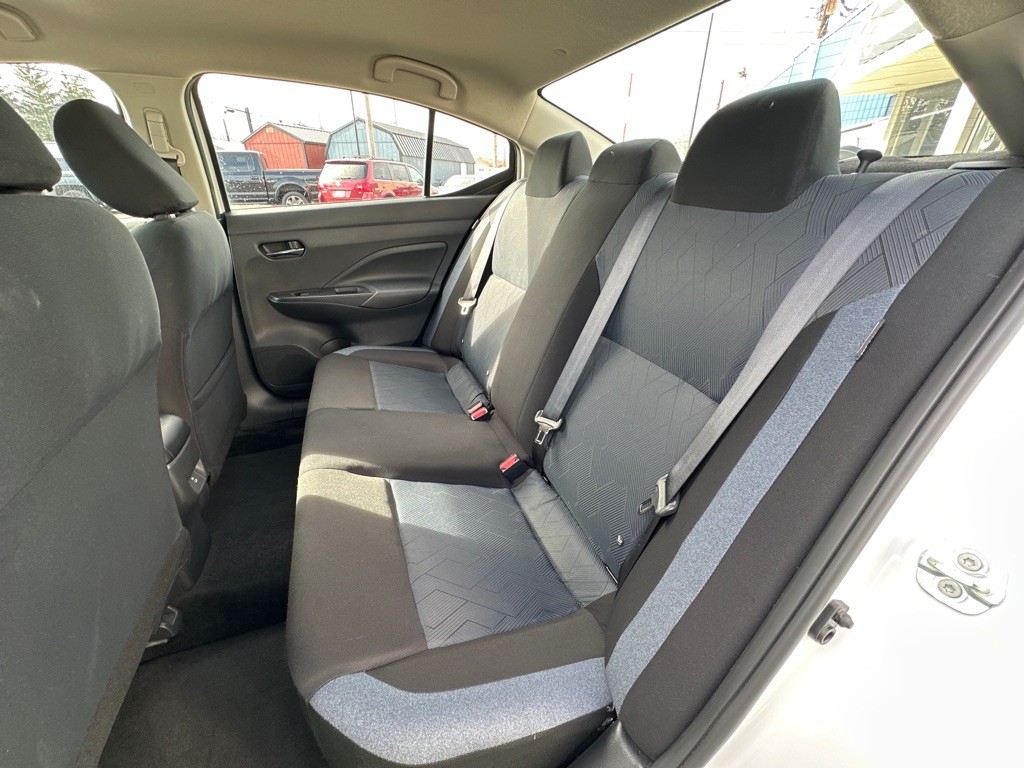 2025 Nissan Versa Image 17