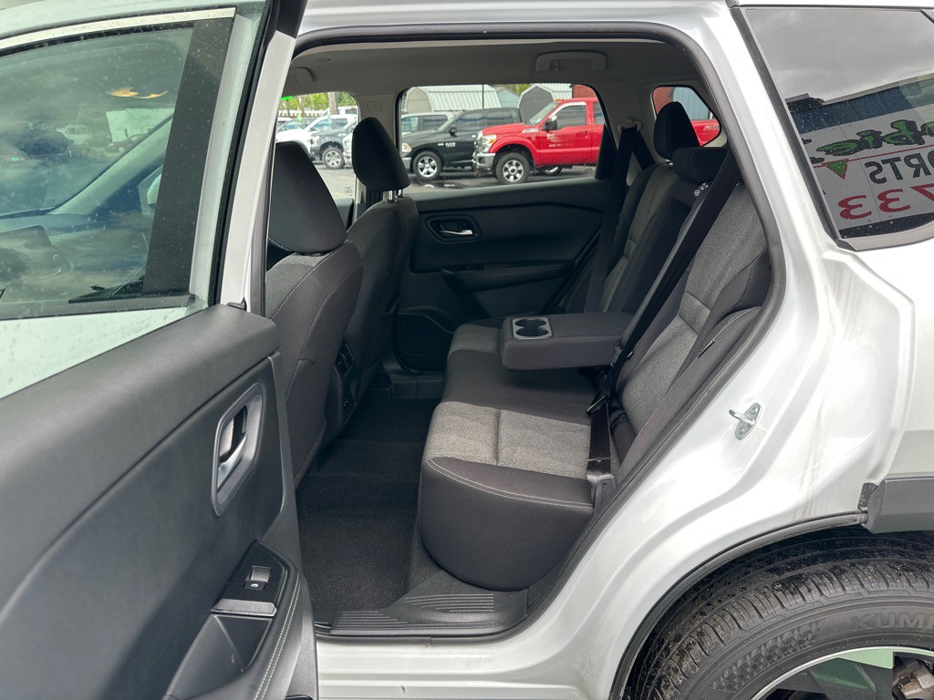 2024 Nissan Rogue Image 17