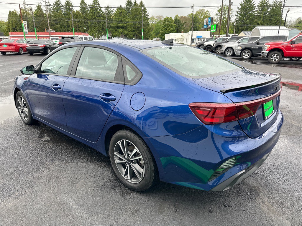 2024 Kia Forte Image 5