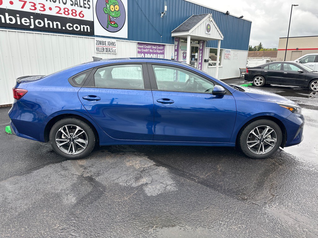 2024 Kia Forte Image 8