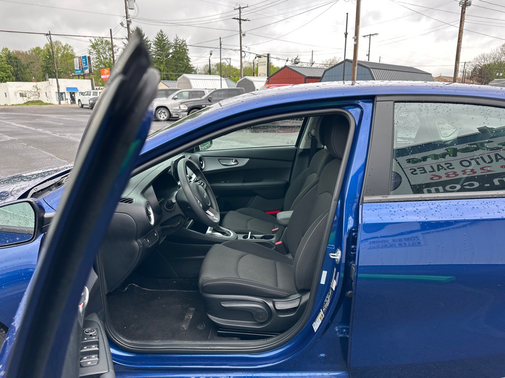 2024 Kia Forte Image 9