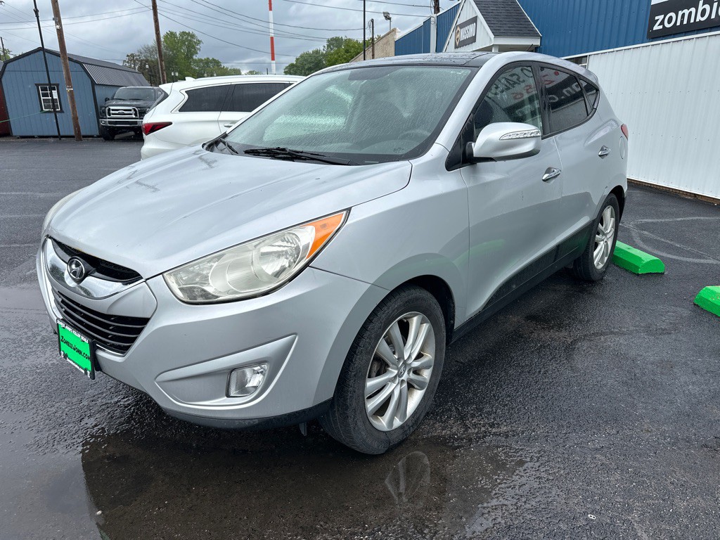 2010 Hyundai Tucson Image 3
