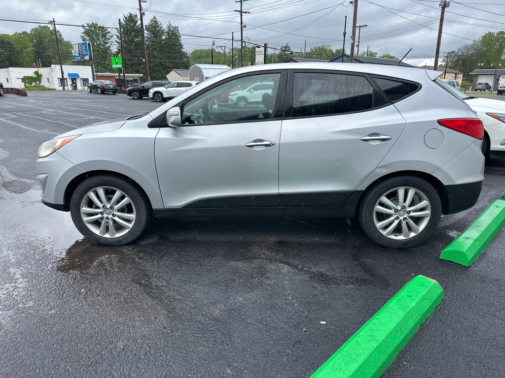 2010 Hyundai Tucson Image 4