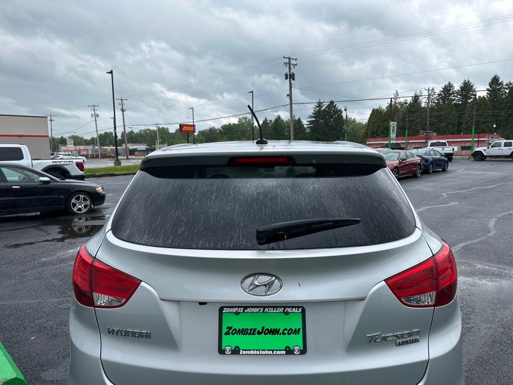 2010 Hyundai Tucson Image 6
