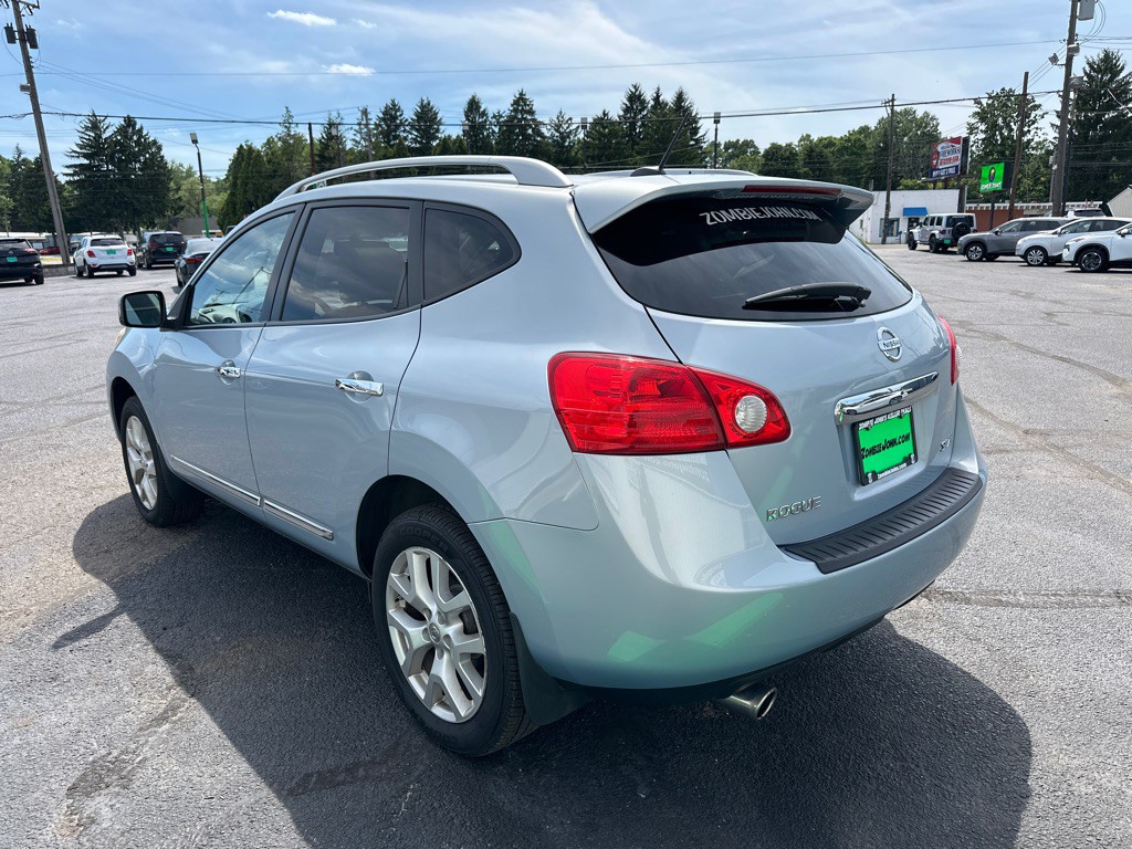 2011 Nissan Rogue Image 5
