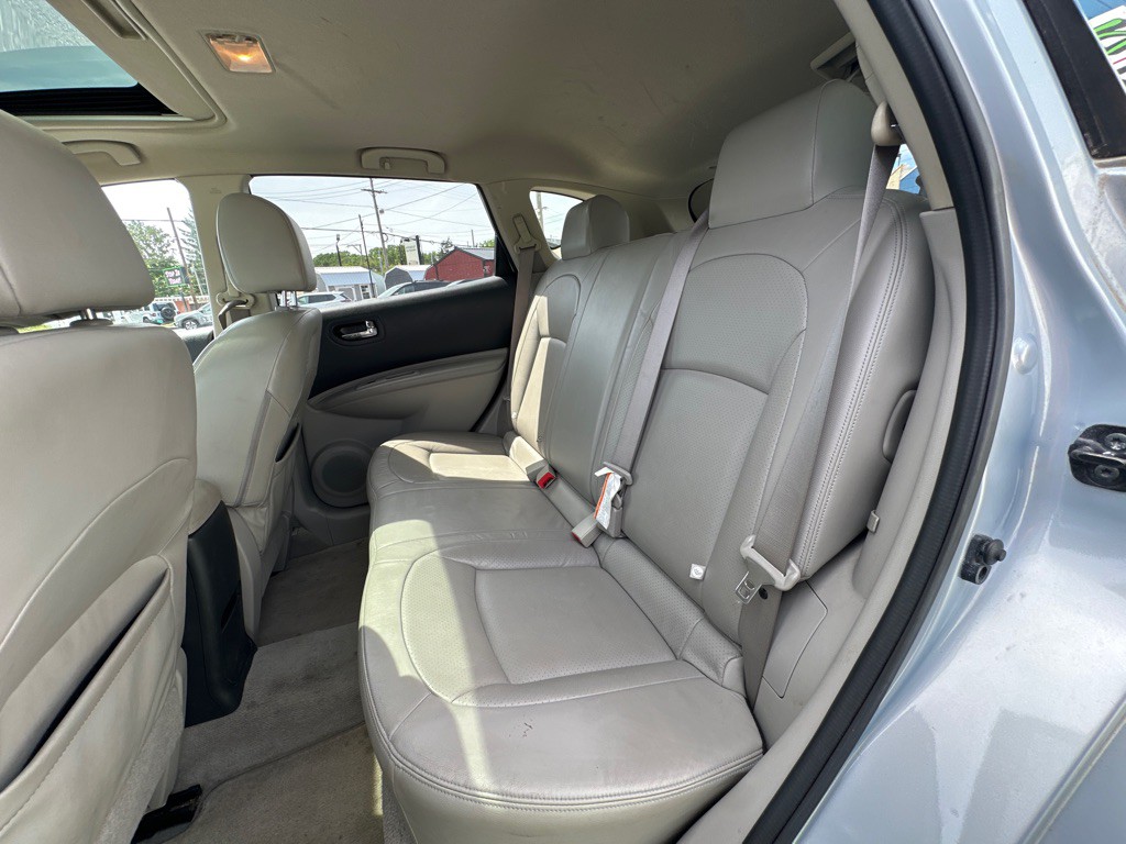 2011 Nissan Rogue Image 19