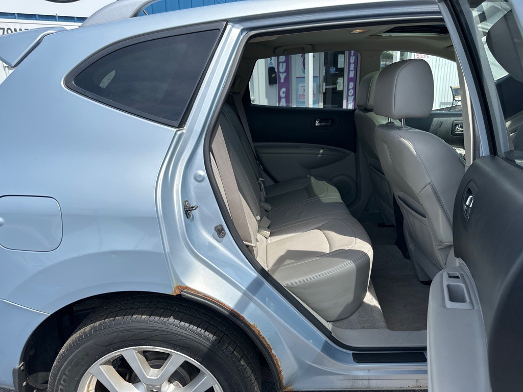 2011 Nissan Rogue Image 23