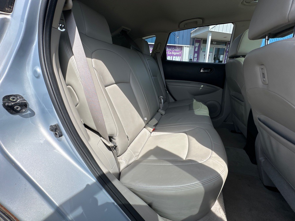 2011 Nissan Rogue Image 24