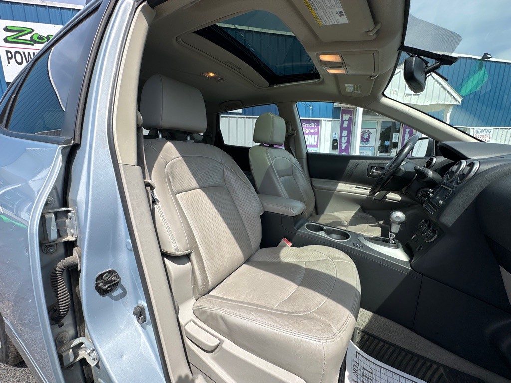 2011 Nissan Rogue Image 26