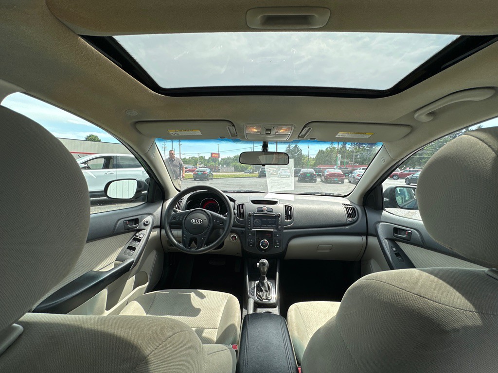 2012 Kia Forte Image 17