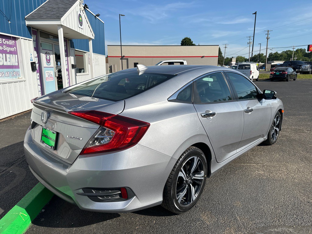 2017 Honda Civic Image 8